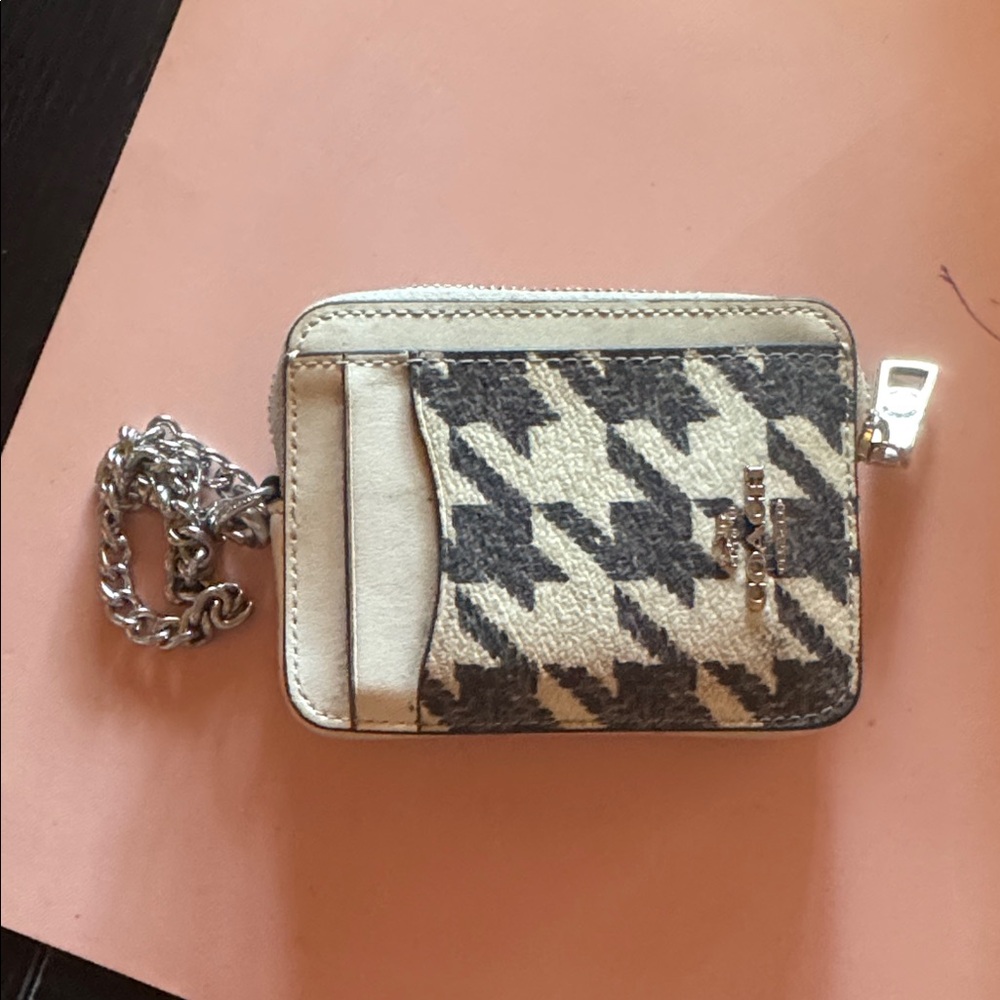Coach Cream and black Houndstooth Card Holder